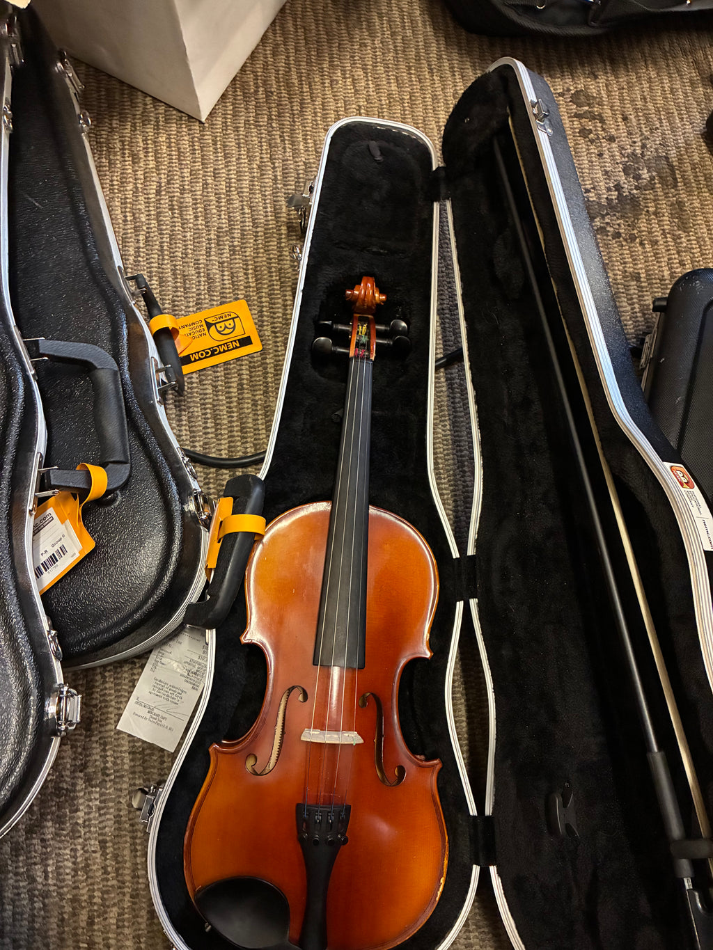 Eric Pfretzschner 4/4 (Full-Size) Student Violin model 30114/4- Like New (SN: P20385)