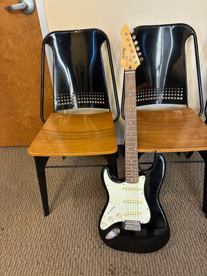 Austin Left-handed Electric Guitar: Fender style (Specifically Stratocaster-style)- made in Korea- Like New/ very lightly used- Model AU740BK with light travel gig bag