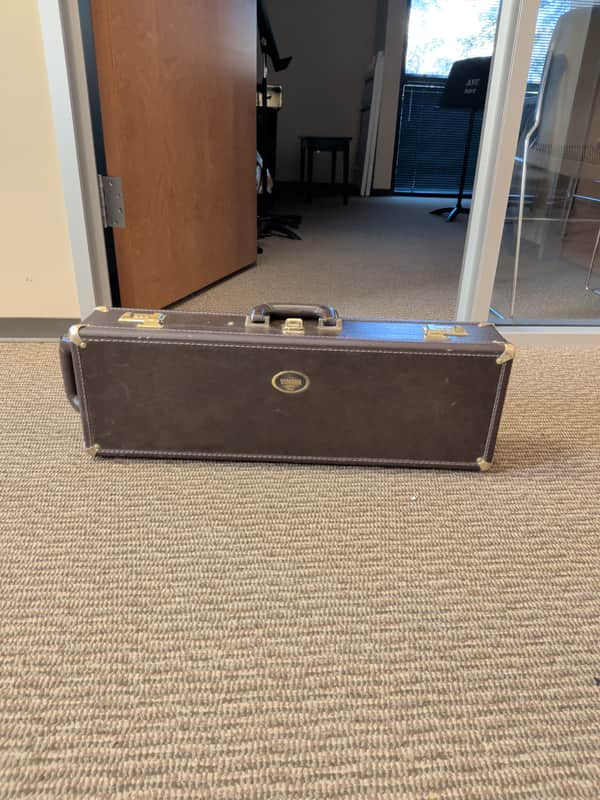 Locking Leather Soprano Saxophone Case: Yamaha YAC SSC801 Early 2000s era Brown Leather Case