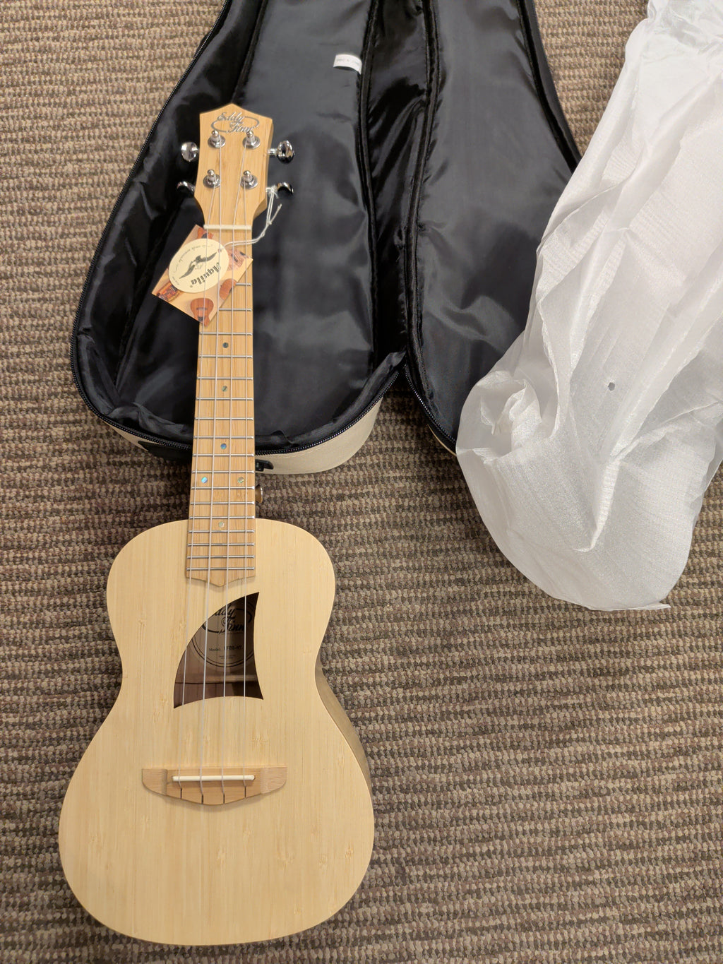 Aquila Eddy Finn Ukulele Company Concert Ukulele model: EFBB-NT