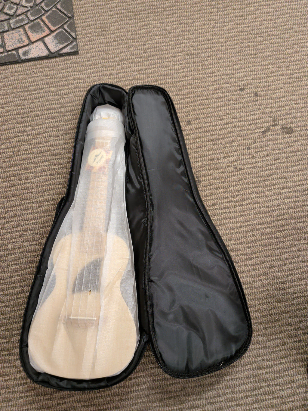 Aquila Eddy Finn Ukulele Company Concert Ukulele model: EFBB-NT